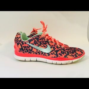 Women's Nike Free 5.0
US 8
Coral/Blk Leopard Print